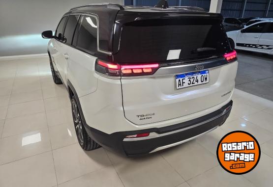 Camionetas - Jeep Commander 2022 Diesel 56000Km - En Venta