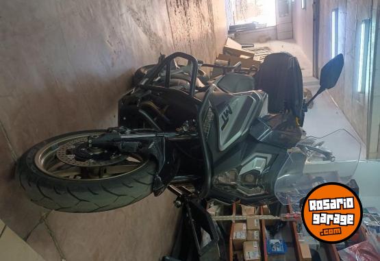 Motos - CF 700 MT 2025 Nafta 6000Km - En Venta