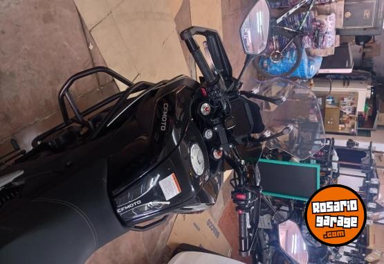 Motos - CF 700 MT 2025 Nafta 6000Km - En Venta