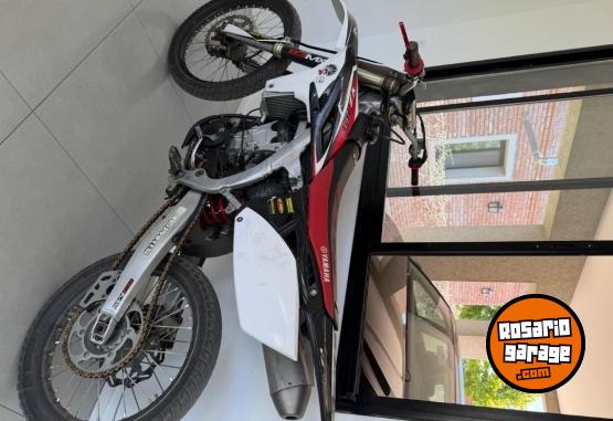 Motos - Yamaha Yzf 2011 Nafta 1000Km - En Venta