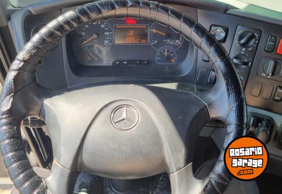 Camiones y Gr�as - MERCEDES BENZ AXOR 2040 6x2 � Tercer eje neumatico - En Venta