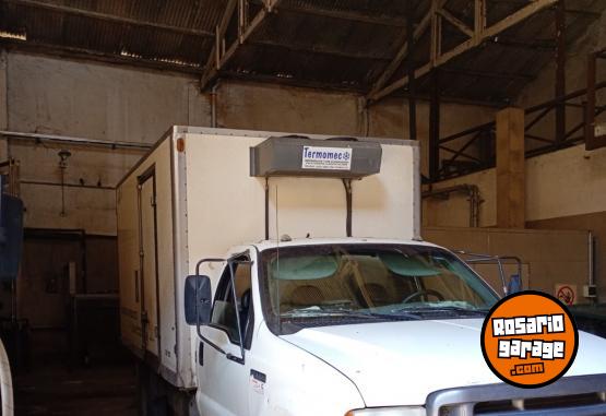 Camiones y Gr�as - Ford 4000 - En Venta