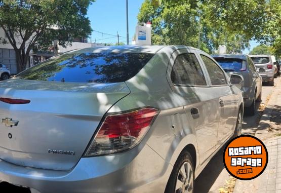 Autos - Chevrolet Prisma 2013 GNC 142000Km - En Venta