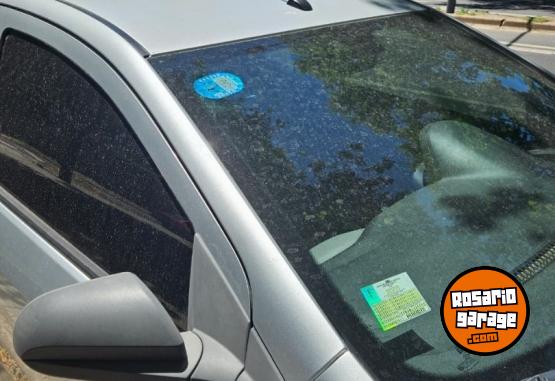 Autos - Chevrolet Prisma 2013 GNC 142000Km - En Venta