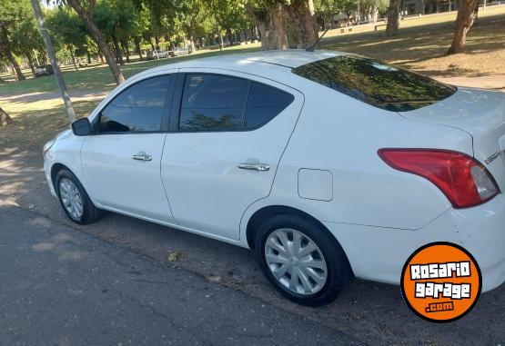 Autos - Nissan Versa Sense 2016 Nafta 128000Km - En Venta