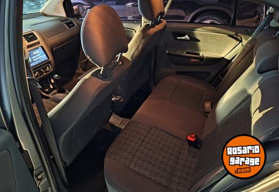 Autos - Volkswagen Suran Trendline 2016 Nafta 144700Km - En Venta