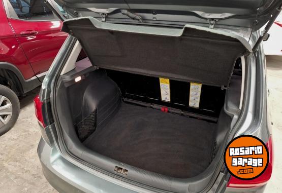 Autos - Volkswagen Suran Trendline 2016 Nafta 144700Km - En Venta