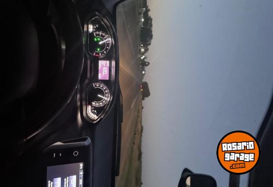 Autos - Peugeot 2008 2016 Nafta 102000Km - En Venta