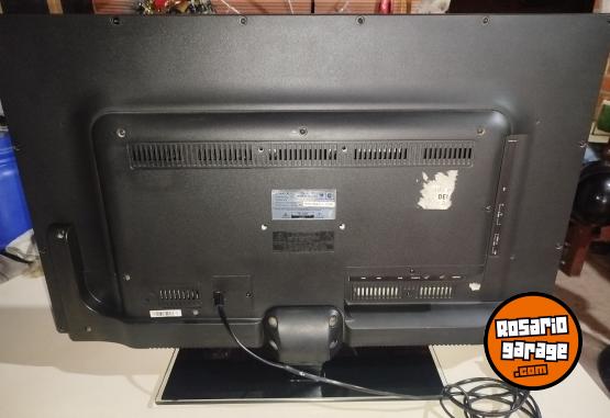 Hogar - Equipo de m�sica Sony Genezi y tele Admiral led ( no es Smart) - En Venta