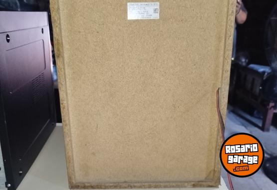 Hogar - Equipo de m�sica Sony Genezi y tele Admiral led ( no es Smart) - En Venta