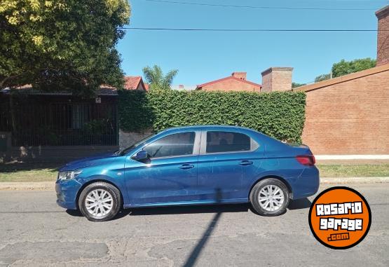 Autos - Peugeot 301 2017 Nafta 163000Km - En Venta