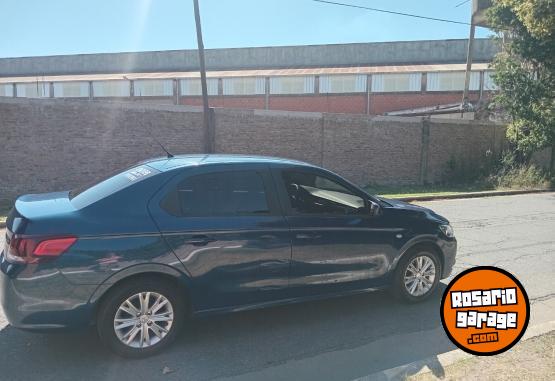 Autos - Peugeot 301 2017 Nafta 163000Km - En Venta