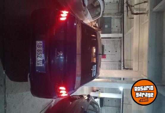 Autos - Peugeot 301 2017 Nafta 166000Km - En Venta