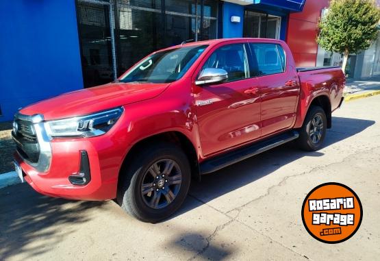 Camionetas - Toyota HILUX SRV AT 4X2 2022 Diesel 129900Km - En Venta