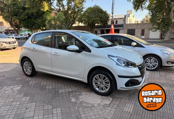 Autos - Peugeot 208 2019 Nafta 6000Km - En Venta