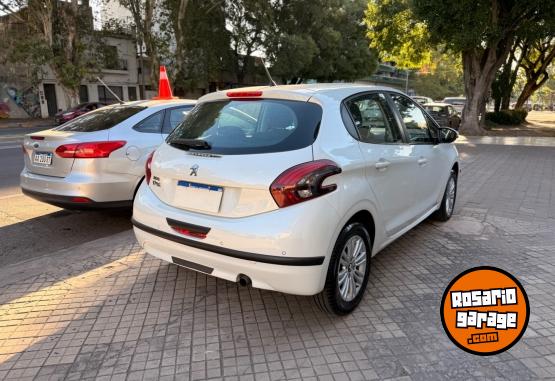 Autos - Peugeot 208 2019 Nafta 6000Km - En Venta