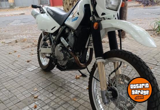 Motos - Suzuki Dr 2024 Nafta 2800Km - En Venta