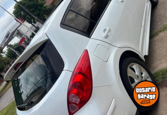 Autos - Nissan TIIDA 2014 Nafta 223000Km - En Venta