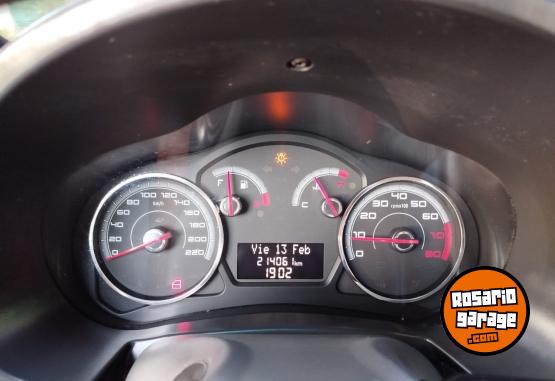 Autos - Fiat GRAND SIENA 2013 Nafta 214000Km - En Venta