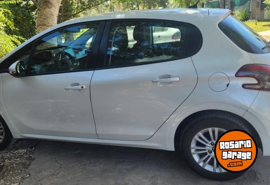 Autos - Peugeot 208 Allure 2018 Nafta 83000Km - En Venta