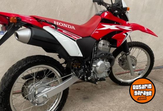 Motos - Honda Tornado 2018 Nafta 6500Km - En Venta