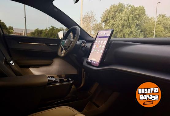 Autos - Volvo EX 30 Core 2025 Electrico / Hibrido 6000Km - En Venta