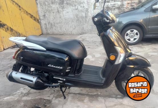 Motos - Kymco Like 125 2023 Nafta 5700Km - En Venta