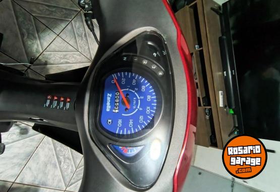 Motos - Zanella ZB 110 2023 Nafta 900Km - En Venta