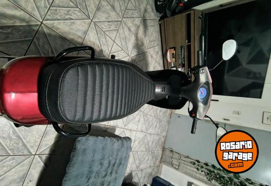 Motos - Zanella ZB 110 2023 Nafta 900Km - En Venta