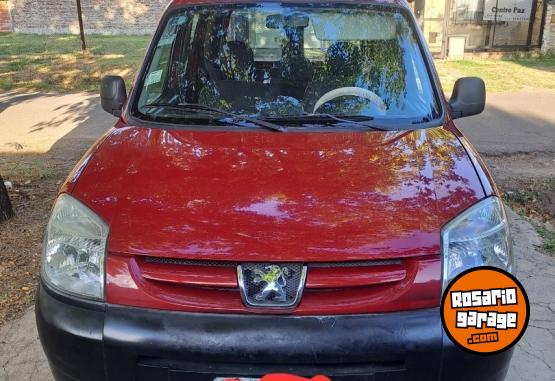 Utilitarios - Peugeot Partner Confort 2013 GNC 124000Km - En Venta