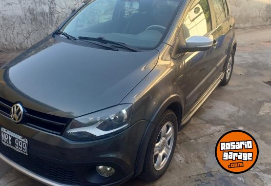Autos - Volkswagen Crossfox 2014 GNC 143000Km - En Venta