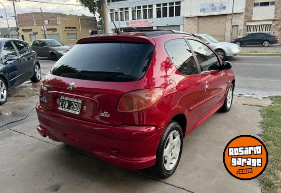 Autos - Peugeot 206 2005 Nafta 199000Km - En Venta