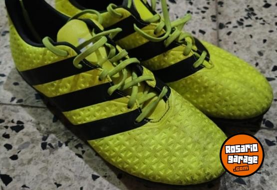 Deportes - Botines Adidas nuevos - En Venta