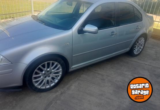 Autos - Volkswagen BORA 1.8 T 2010 Nafta 122000Km - En Venta