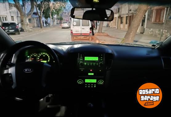 Camionetas - Kia Sorento 2.5 CRDI 4x4 2008 Diesel 191000Km - En Venta