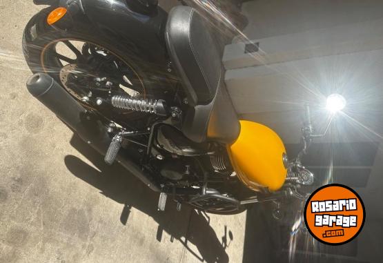 Motos - Royal Enfield Meteor 350 2024 Nafta 6700Km - En Venta