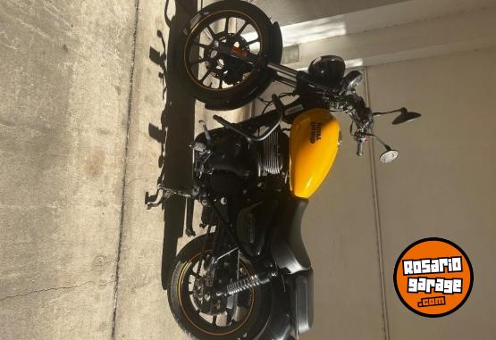 Motos - Royal Enfield Meteor 350 2024 Nafta 6700Km - En Venta