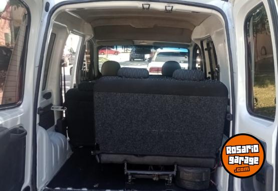 Utilitarios - Renault Kangoo 2014 GNC 180000Km - En Venta