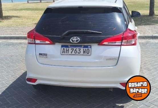 Autos - Toyota Yaris xs 2025 Nafta 10000Km - En Venta