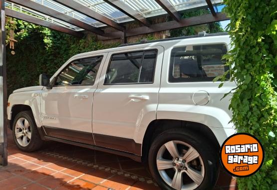 Camionetas - Jeep Patriot 2.4 Sport 2013 Nafta 280000Km - En Venta