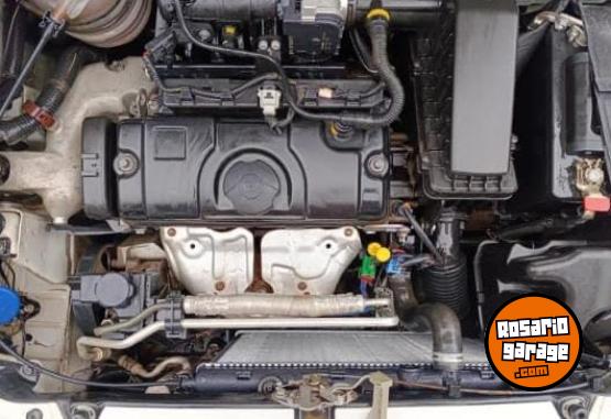 Autos - Peugeot 207 2014 Nafta 140000Km - En Venta