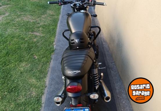 Motos - Triumph Srteet Twin 2022 Nafta 35000Km - En Venta
