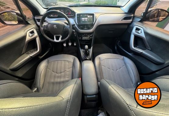 Autos - Peugeot 208 Feline 2017 Nafta 130000Km - En Venta