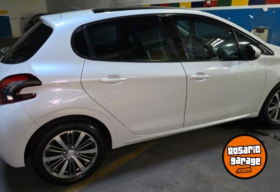 Autos - Peugeot 208 felline AT 2018 Nafta 85000Km - En Venta