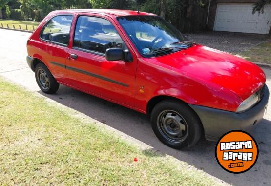 Autos - Ford Fiesta lx 1.8 D 1999 Diesel 234000Km - En Venta