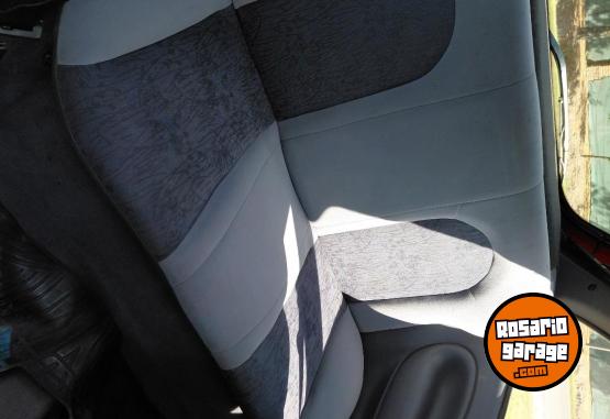 Autos - Ford Fiesta lx 1.8 D 1999 Diesel 234000Km - En Venta