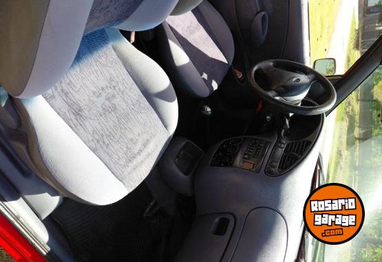 Autos - Ford Fiesta lx 1.8 D 1999 Diesel 234000Km - En Venta