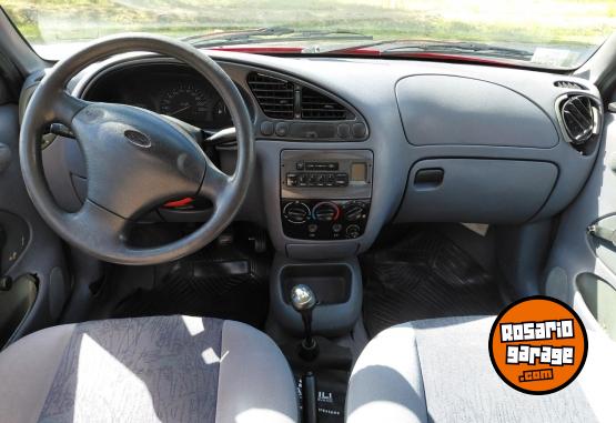 Autos - Ford Fiesta lx 1.8 D 1999 Diesel 234000Km - En Venta