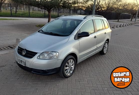 Autos - Volkswagen Suran 2009 Nafta 220000Km - En Venta