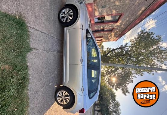 Autos - Volkswagen Polo 2019 Nafta 46500Km - En Venta